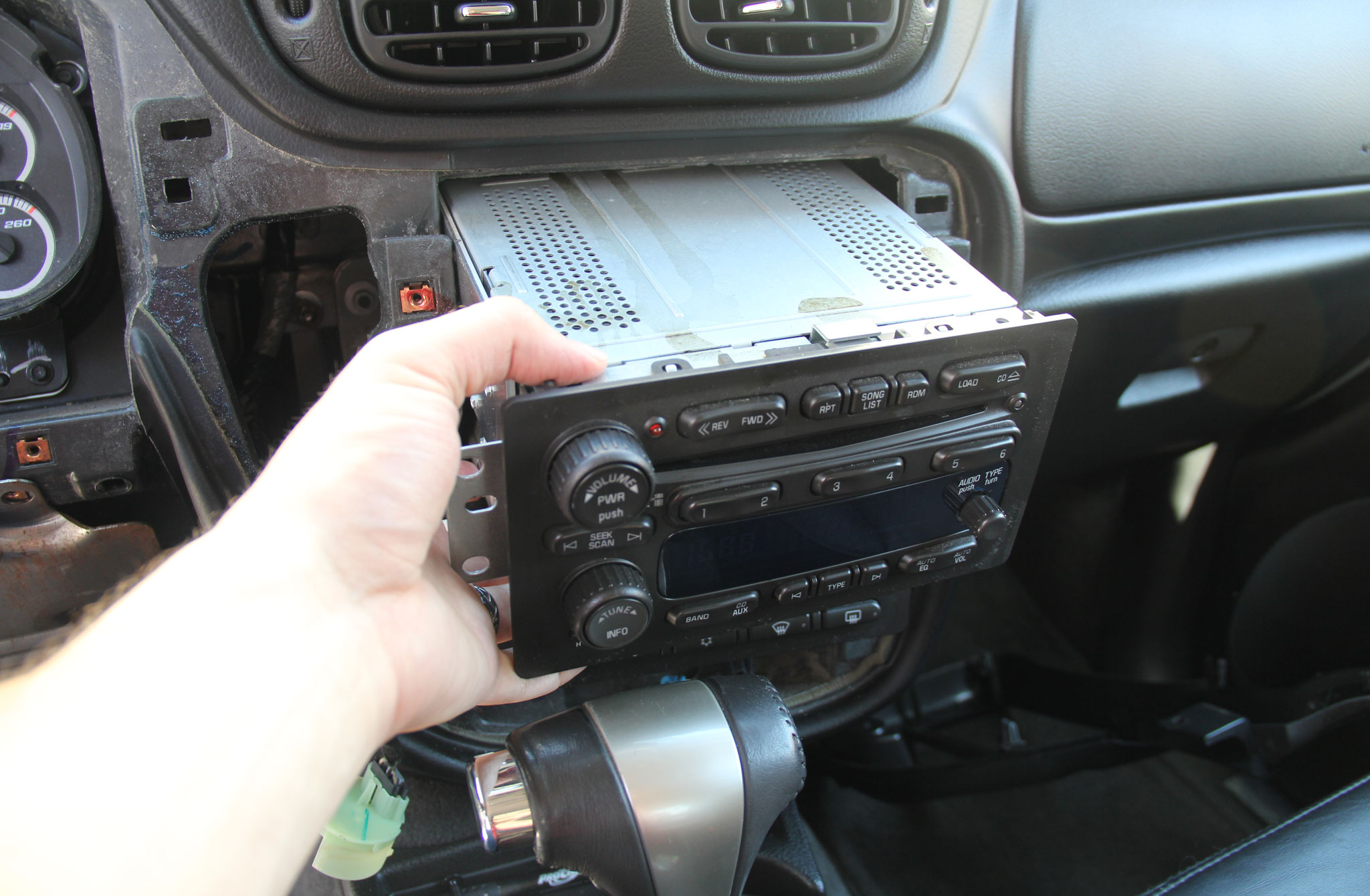 How To Install An Aftermarket Radio In A Trailblazer Ss 2008 Chevrolet Trailblazer Ss Radio Install 10