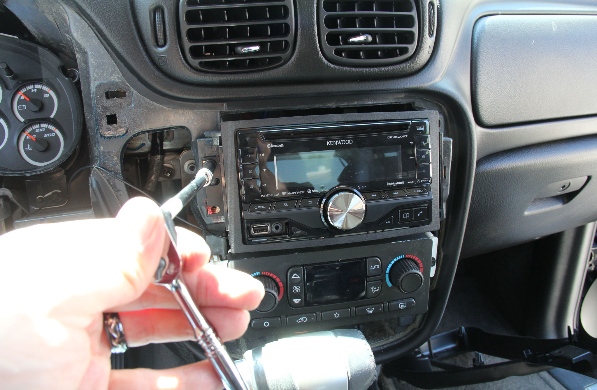 How To Install An Aftermarket Radio In A Trailblazer Ss 2008 Chevrolet Trailblazer Ss Radio Install 21